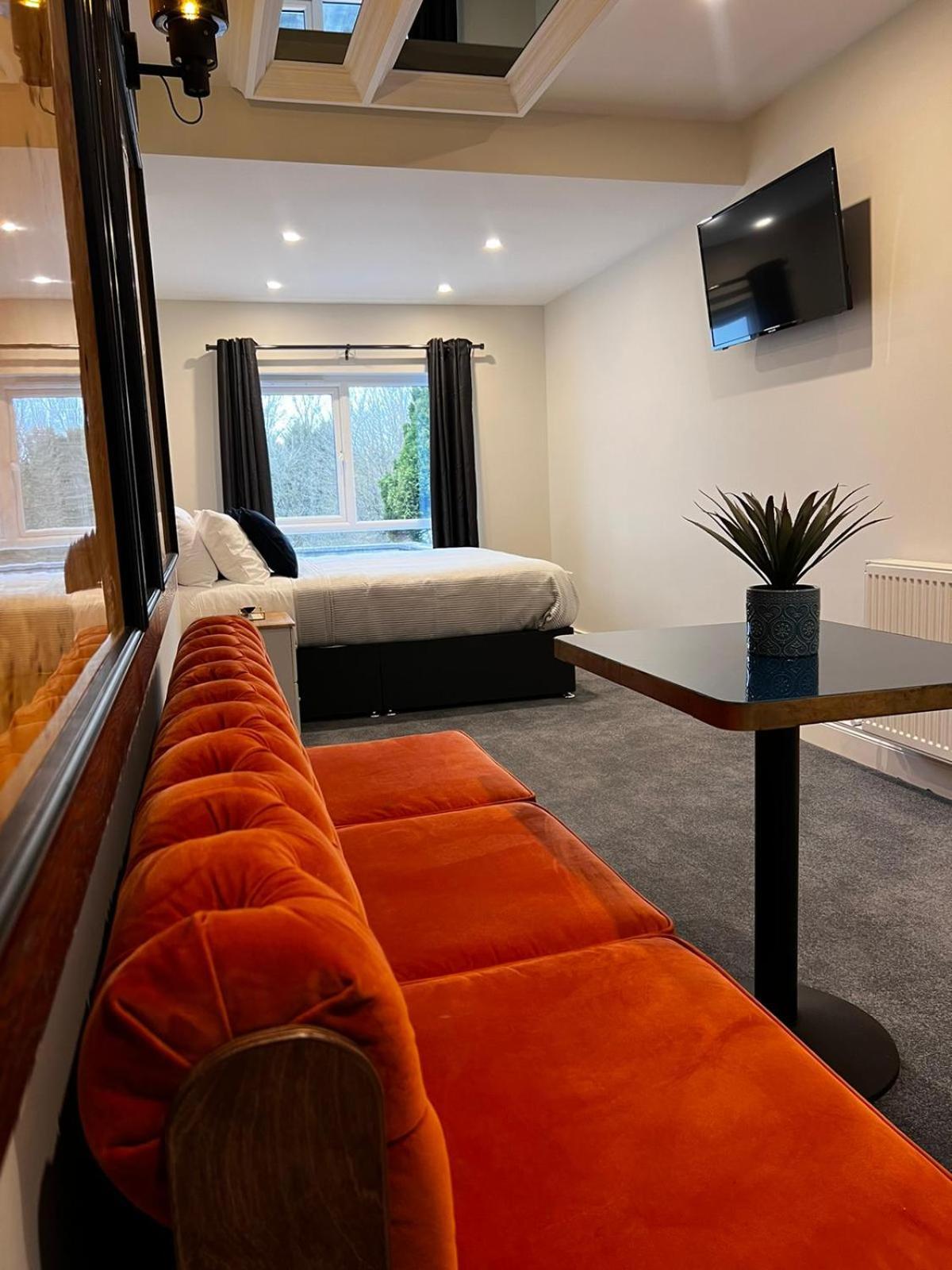 53 Luxury Accommodation Мэйнут Номер фото